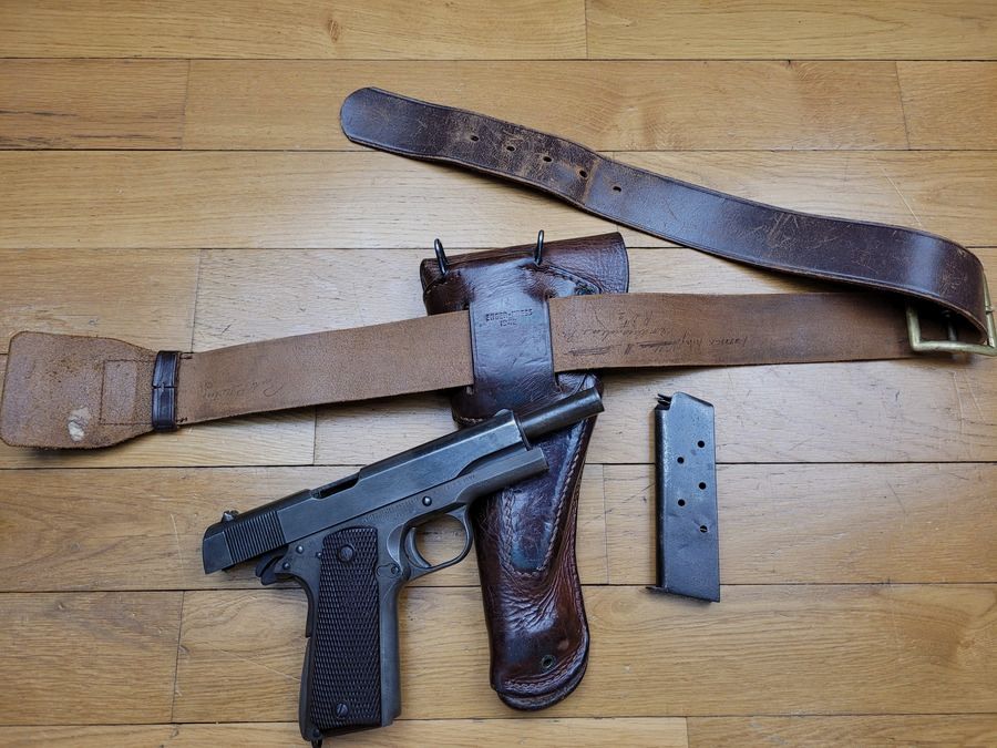 Très bon Colt 1911 A1 de l&rsquo;US Army – Seconde Guerre Mondiale – Fabrication Remington de 1943 – Avec SON étui d&rsquo;origine et SON ceinturon de combat – Mécanique et canon impeccables – TBE-, image 19 sur 19