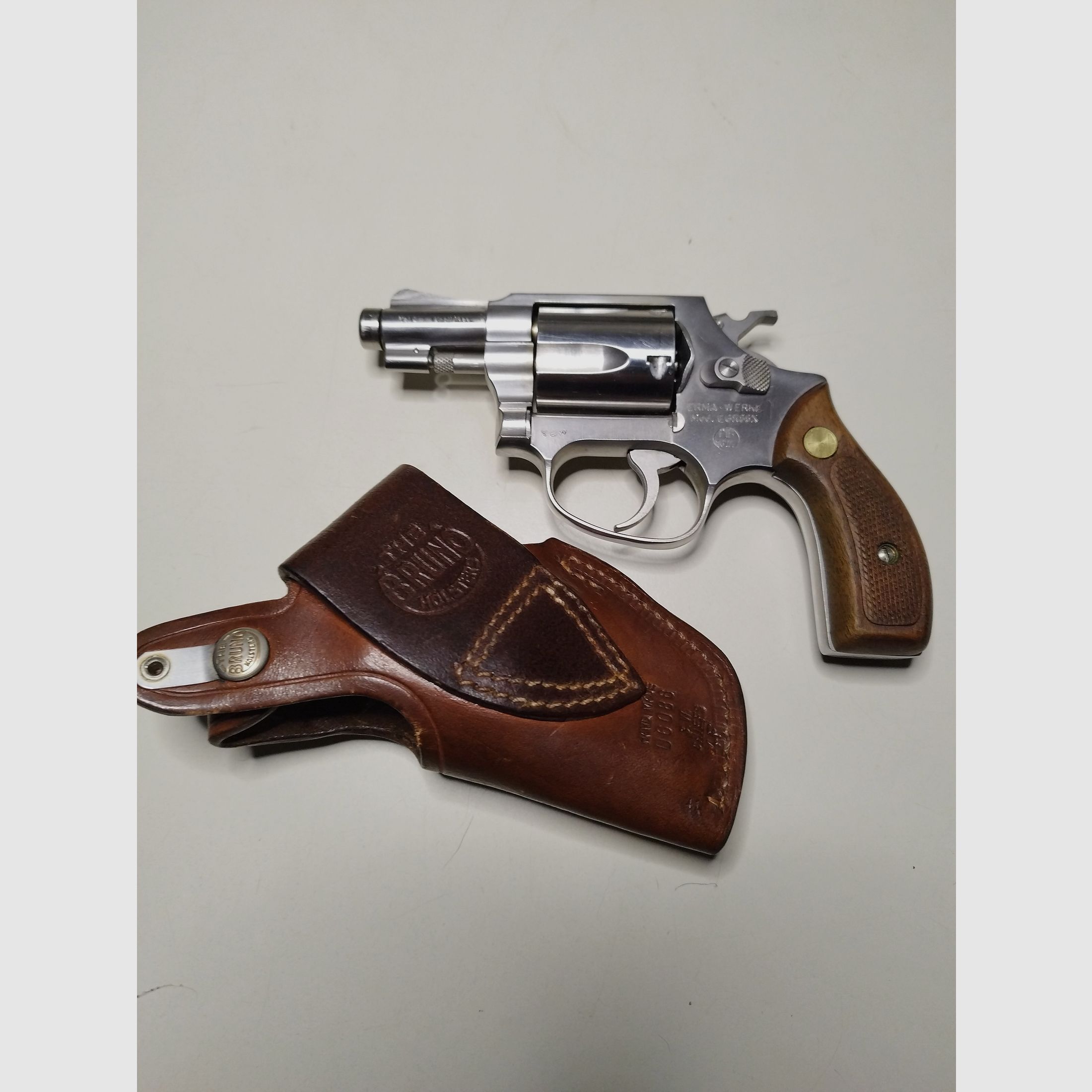 Beautiful ERMA EGR 66X - SRS pistol 9mm blank/gas with holster - rare collector's item PTB