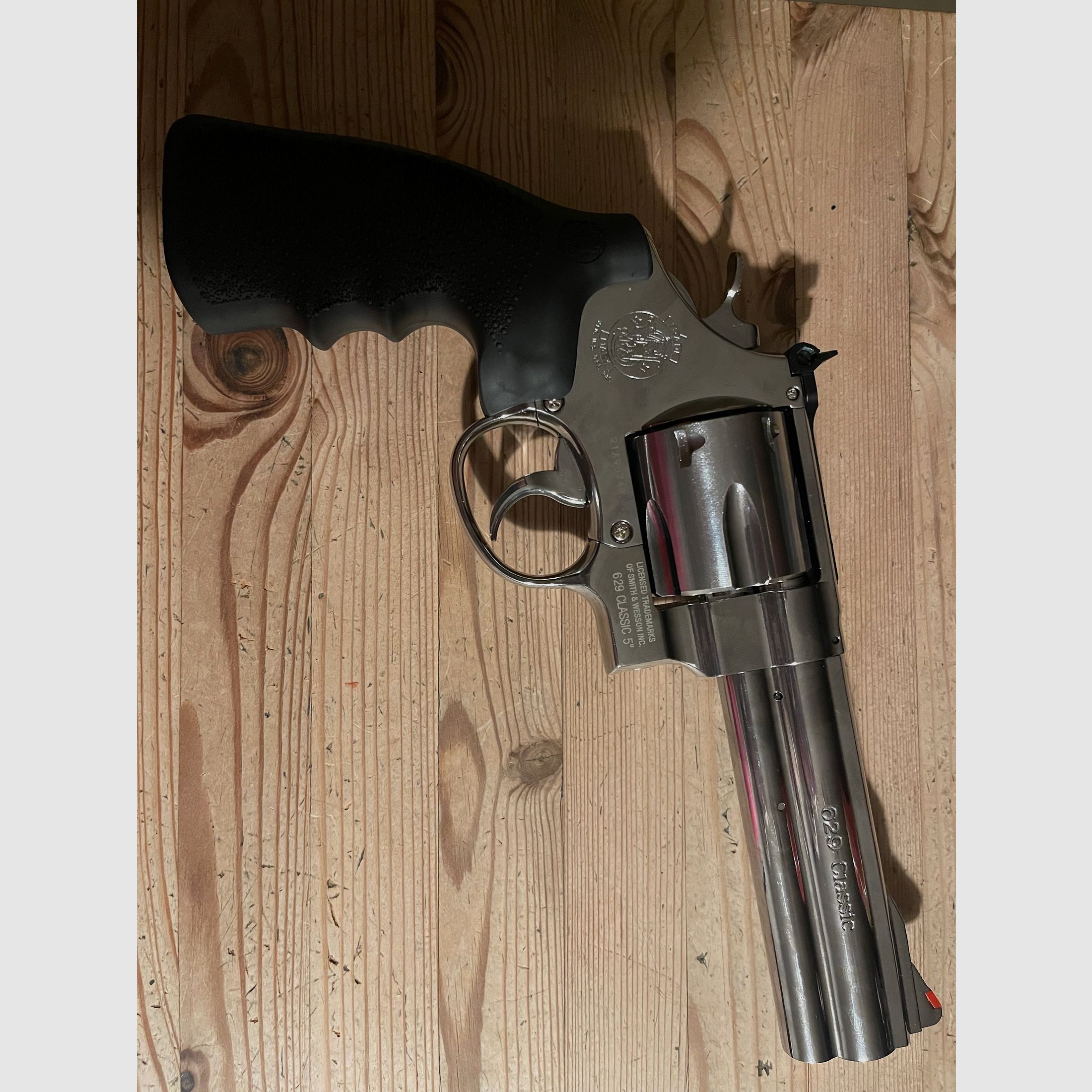 Smith & Wesson 629 Classic 5
