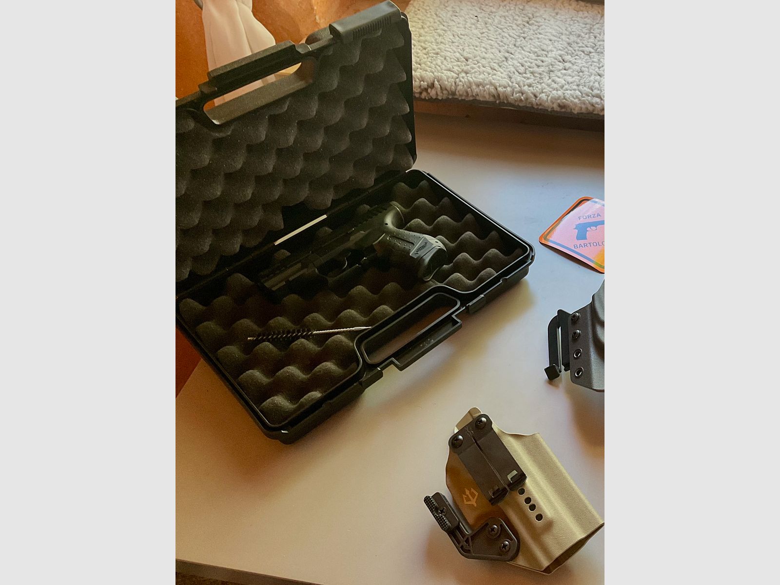  Walther P22 Ready Schreckschuss Pistole 9 mm P.A.K brüniert & Black Trident IWB Holster