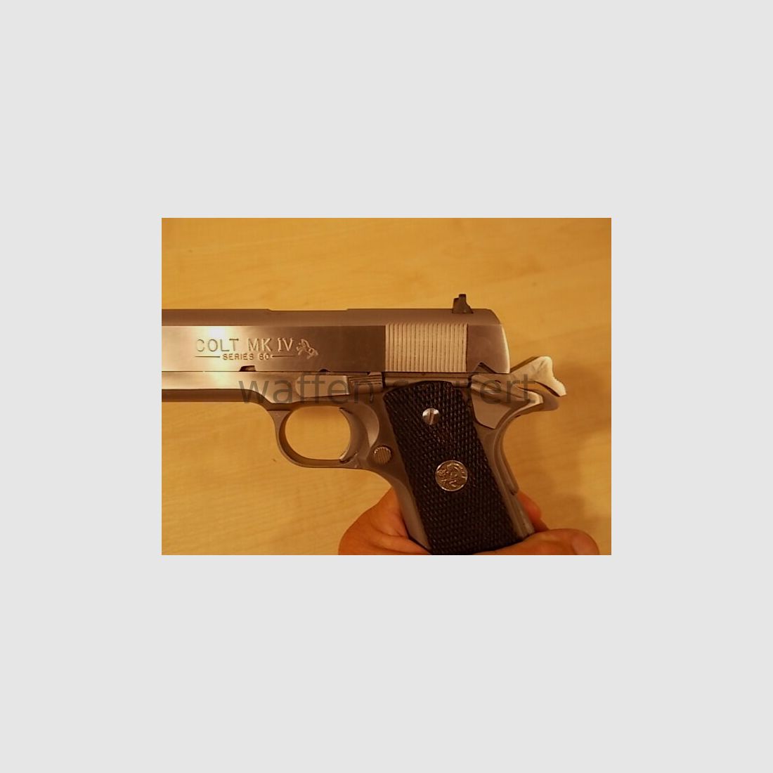 Colt Government MKIV Series 80 Stainless Pistole