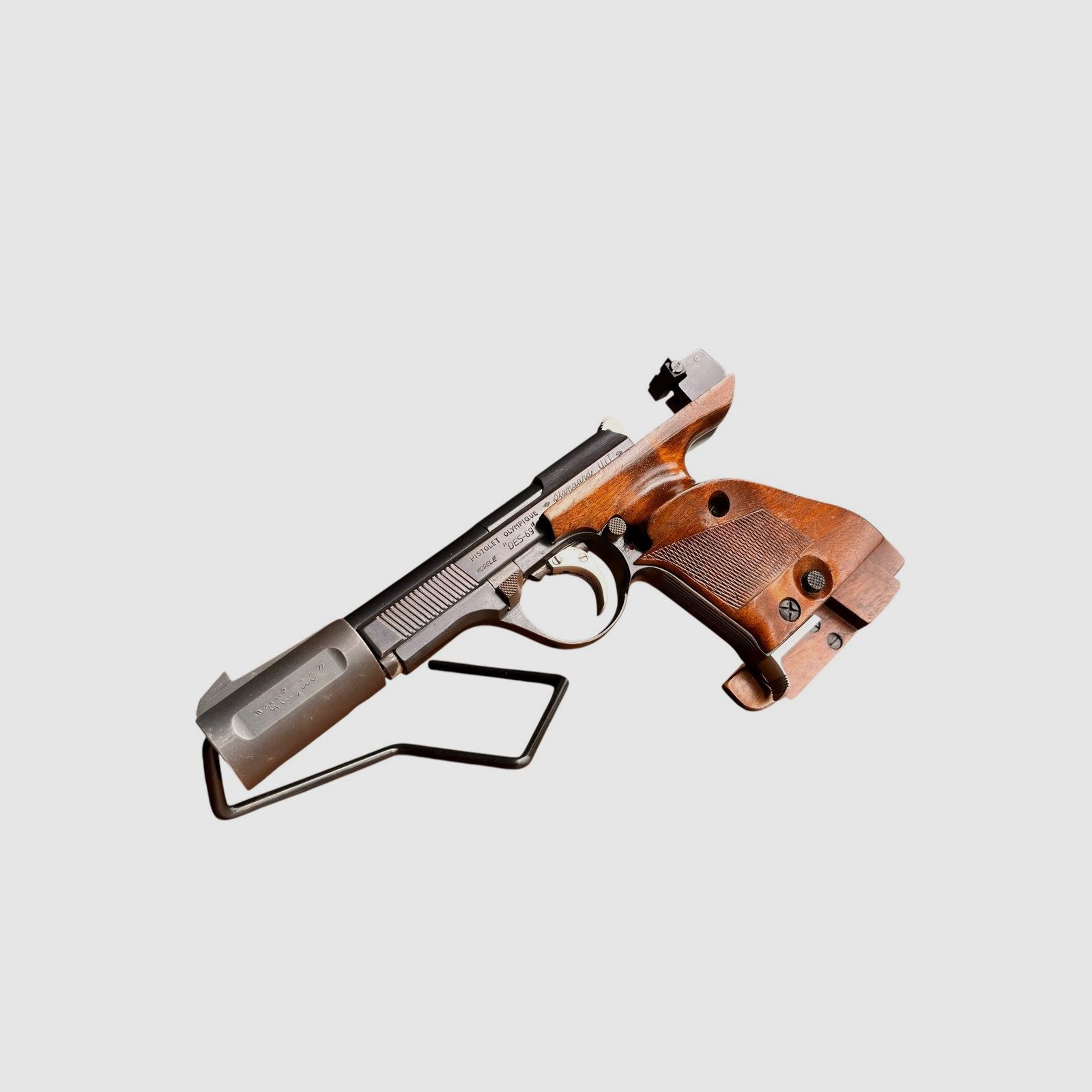 Pistolet Unique DES 69 .22lr | Francuska Precyzja Tarczowa, zdjęcie 6 z 8