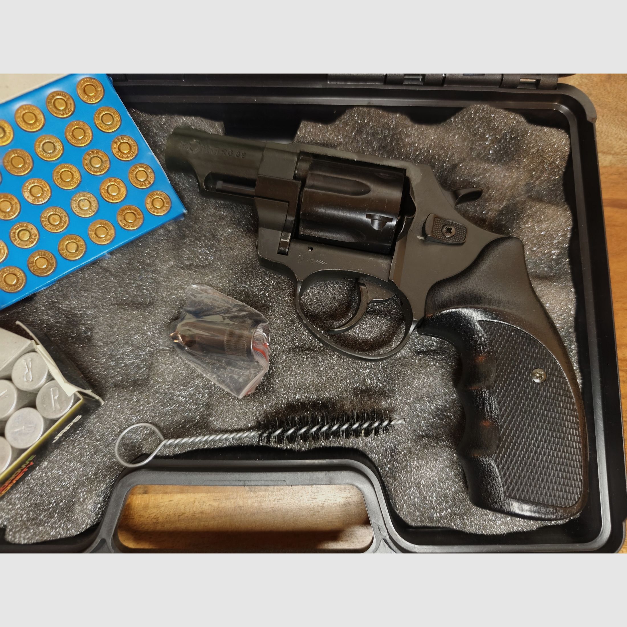Röhm RG 89 PTB 451 schwarz brüniert + Umarex Munition + Pyro