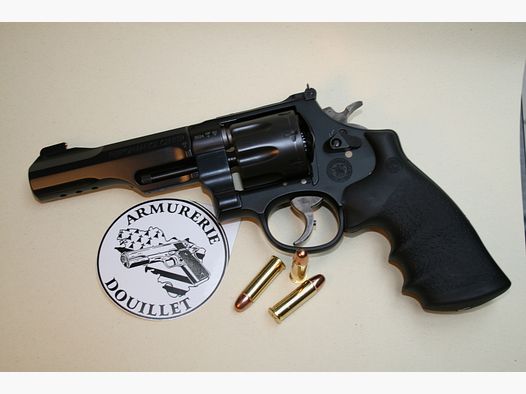 Revolver Smith & Wesson 327 TRR8 357Mag