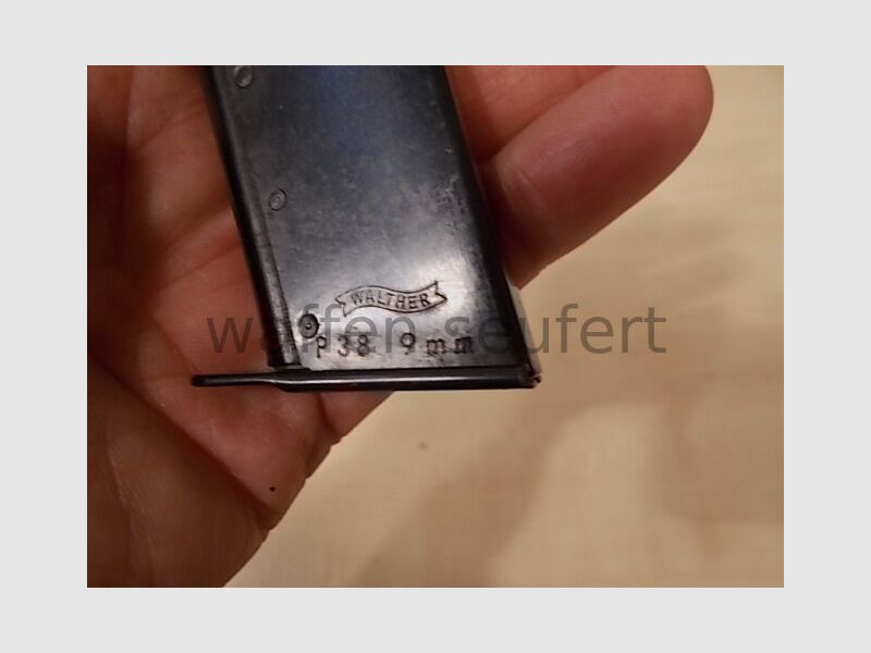 Walther P38 approx. 1970 magazine 8 cartridges orig. stamped