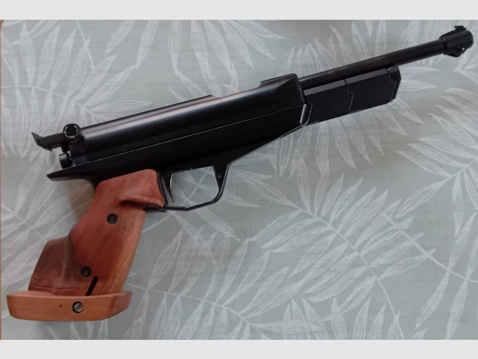 Pistola de aire comprimido Feinwerkbau 80 