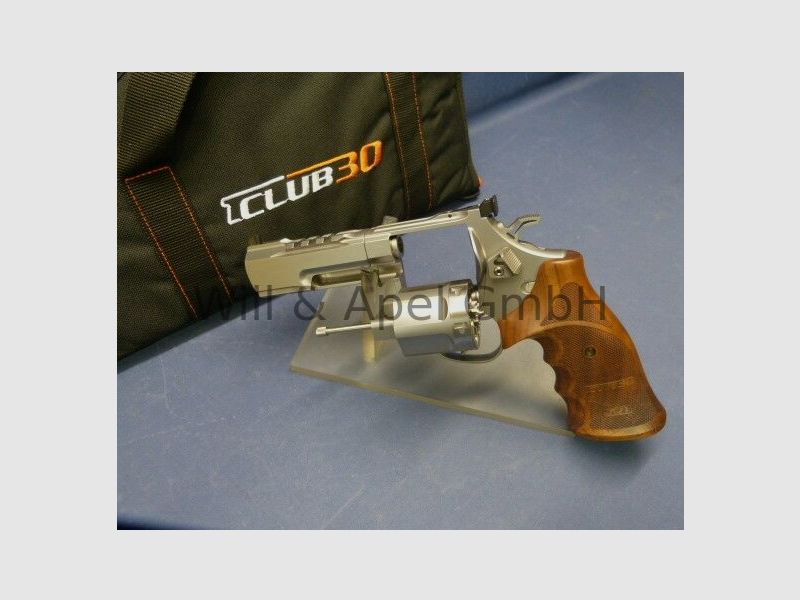 Weapons Will & Apel Club 30 RL range 4 inches