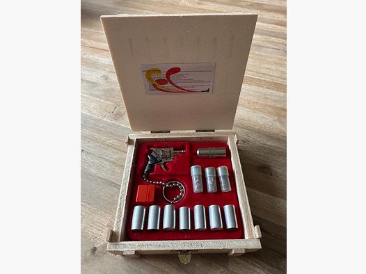 Xythos Pinnfire 2mm Schlüsselanhänger Signalmunition Knallpatronen Geschenkbox 