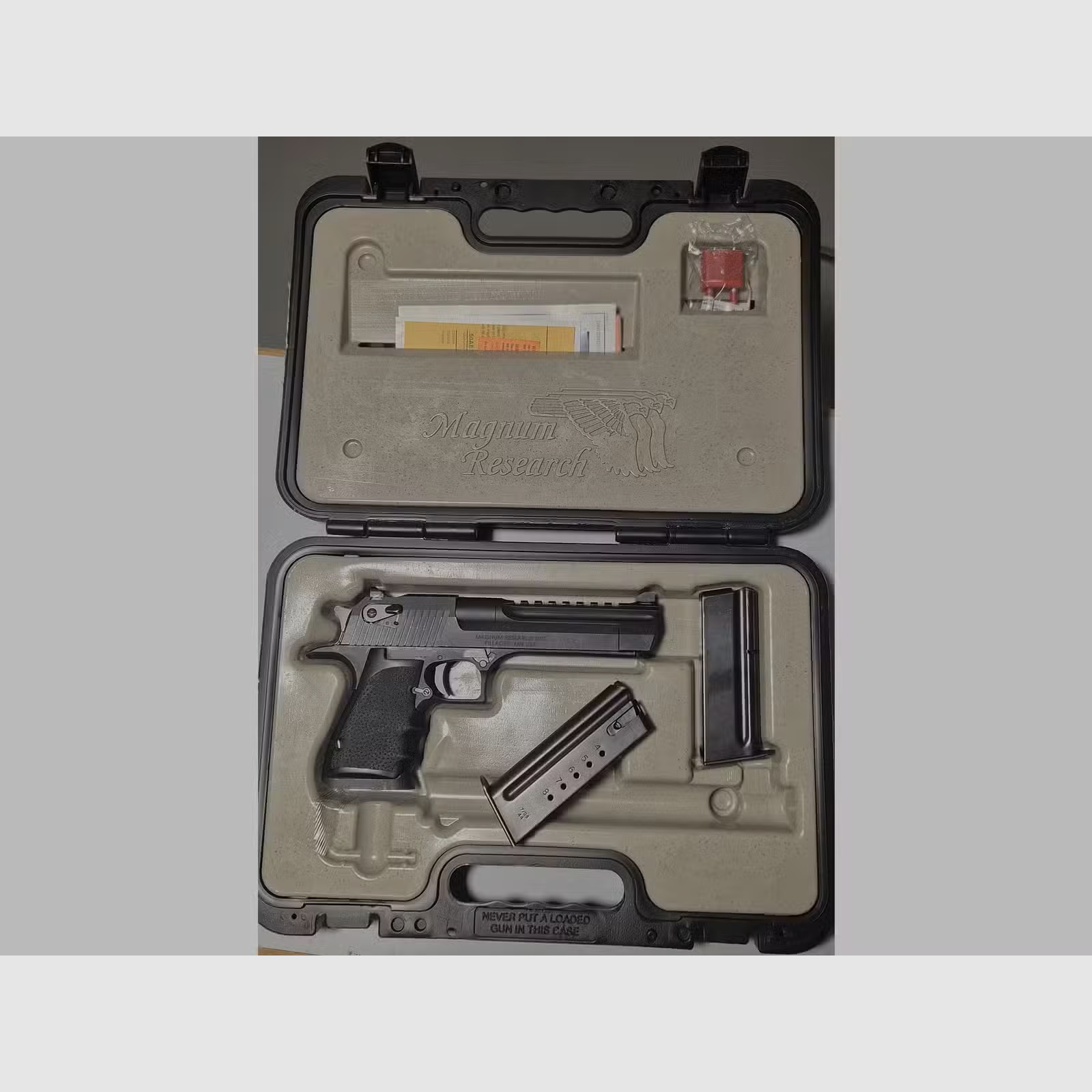 Magnum Research DESERT EAGLE .44 Magnum, 6" blued
