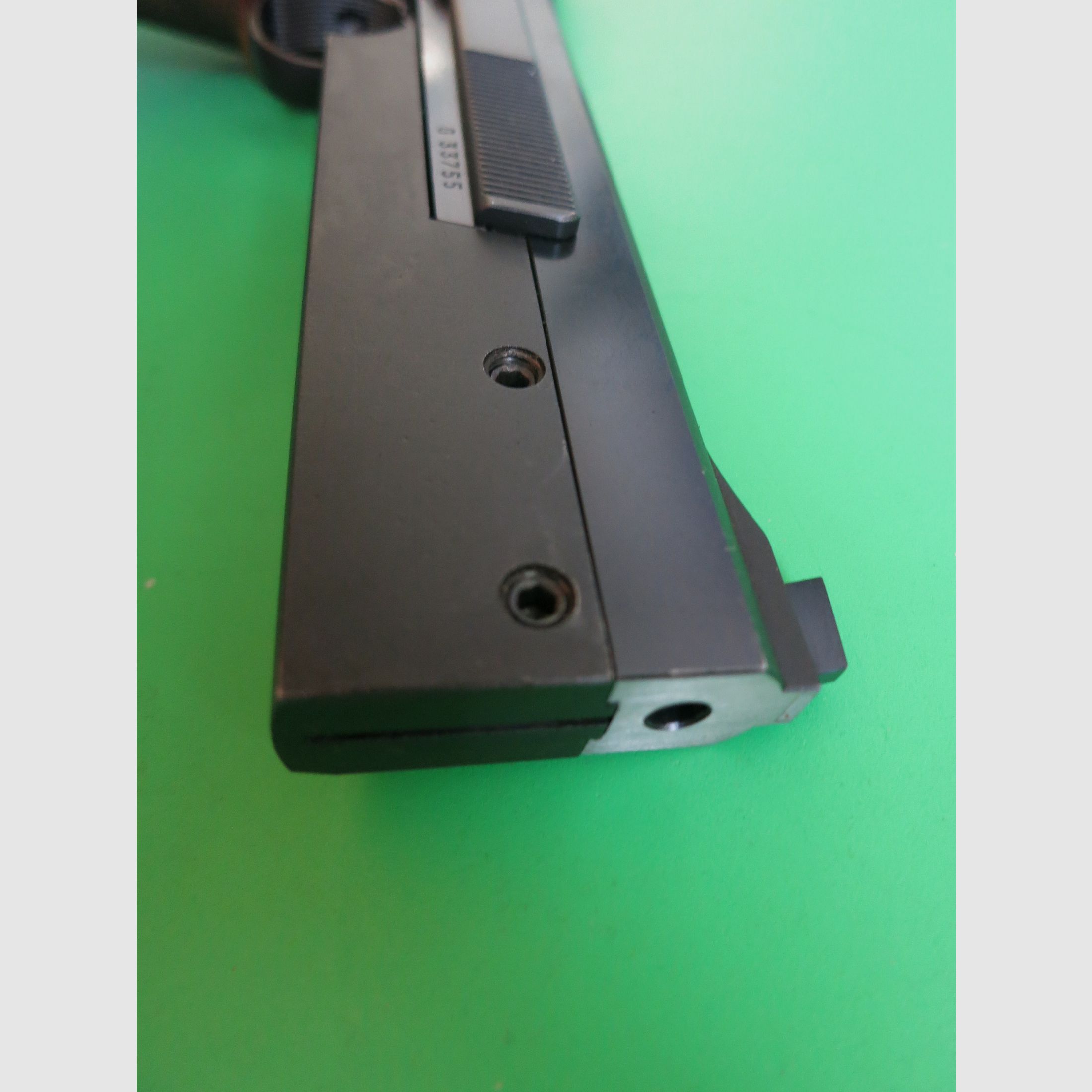Hämmerli International 208, beste schweizer Ziel- Sportpistole, .22lr +Laufgewicht +NILL-Sportgriff      #49