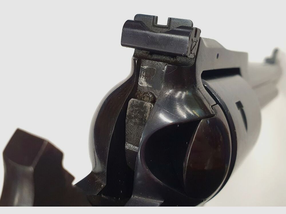 Revólver Ruger Ruger Super Blackhawk Azul .44 Magnum, cañón de 7,5 pulgadas