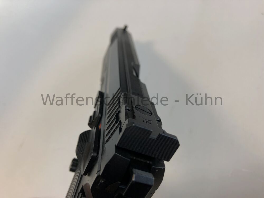 CZ*** CZ 75 Taipan