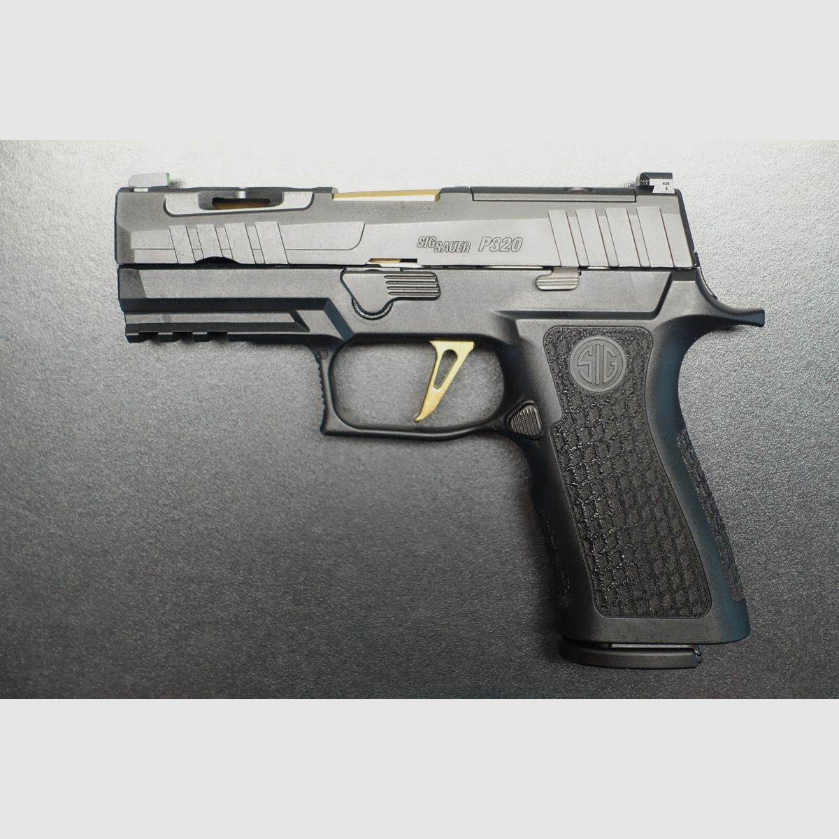 SIG Sauer P320 X-Carry Spectre, Bild 5 von 5
