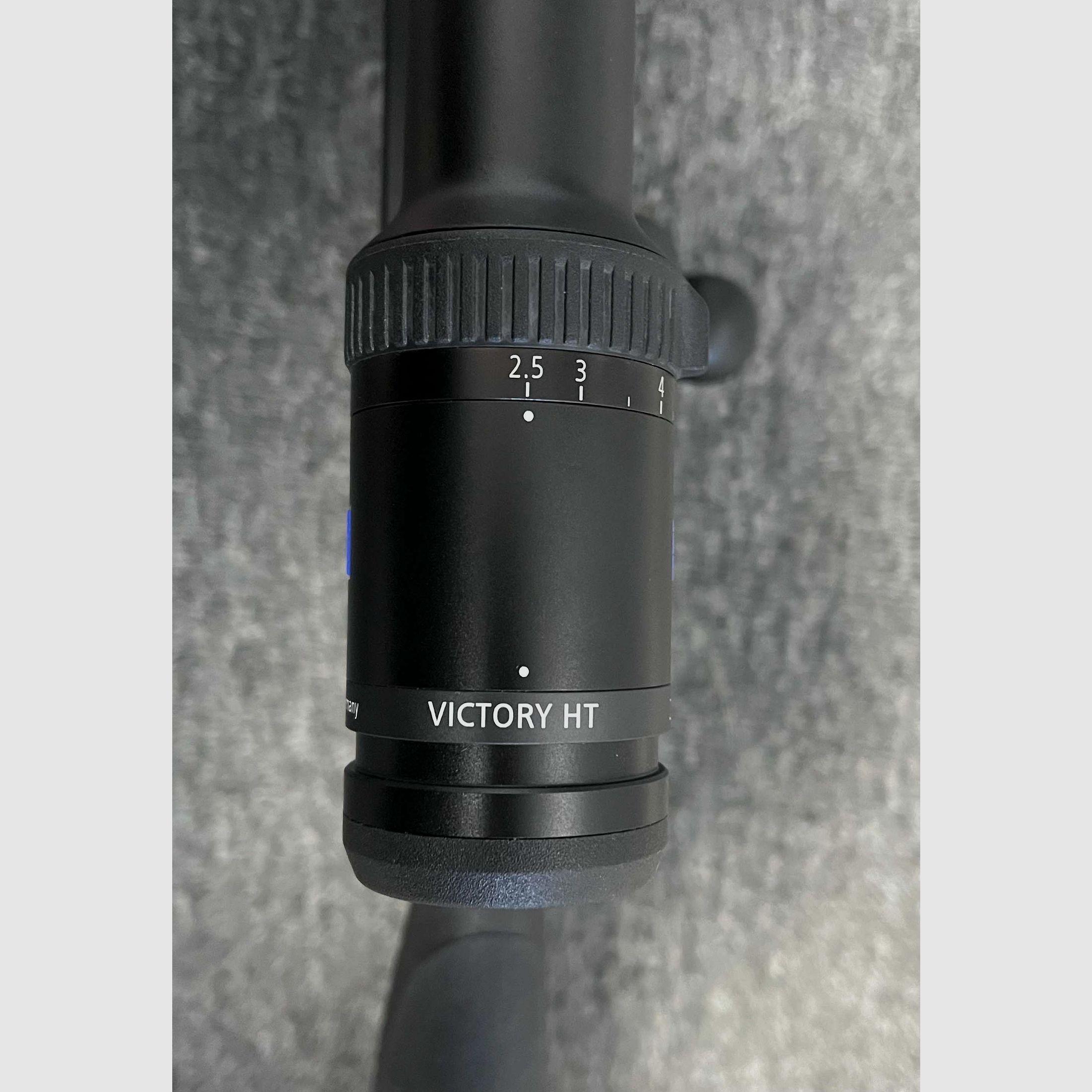 Blaser R8 Ultimate .30-06 + Zeiss Victory HT 2,5-10x50 + Dentler Montage
