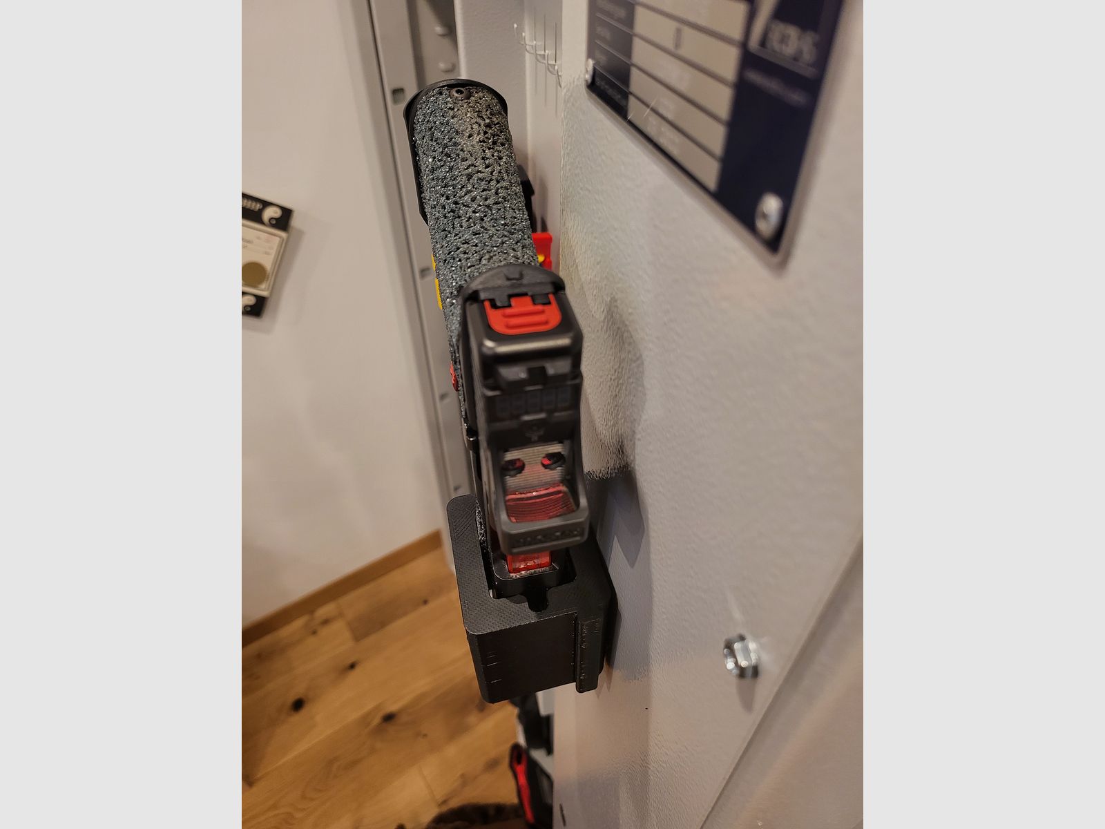 Pistool KURZWAFFE houder universele wapenkluis organizer magnetisch antislip