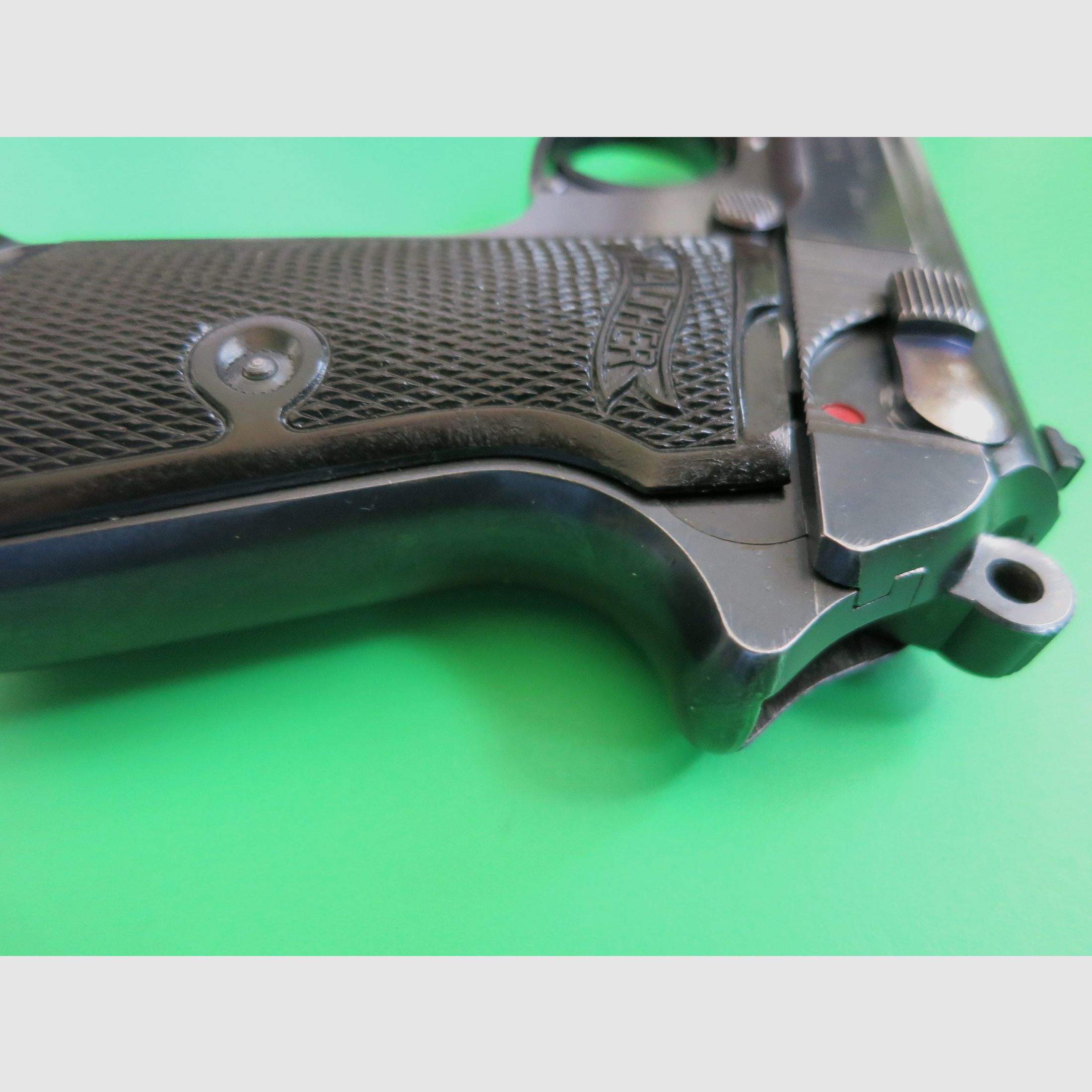 Pistolet semi-automatique, Walther PP, cal. 7,65 mm Br., Waffenfabrik Walther, Zella-Mehlis (Thür.) Mod.PP, 1929-30       #14