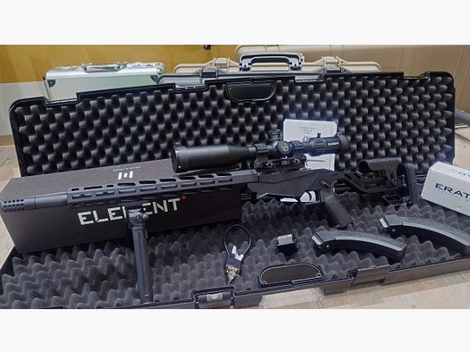 RUGER PRESICION RIMFIRE .22LR + ELEMENT HELIX 4-16x44 UVM.