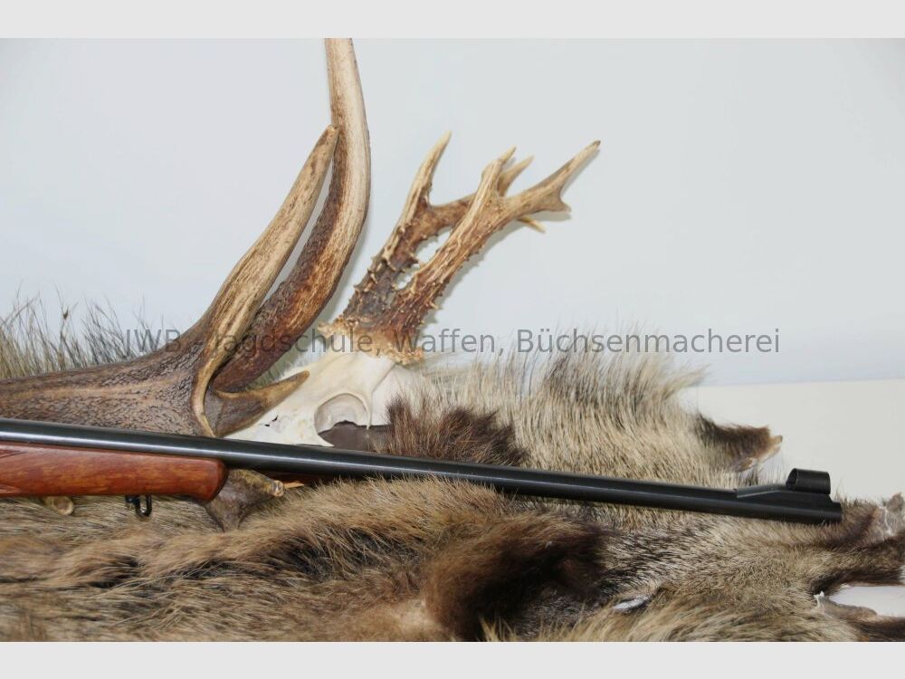 Anschütz 1516 met Tasco 3-9 x 40 .22WinMag