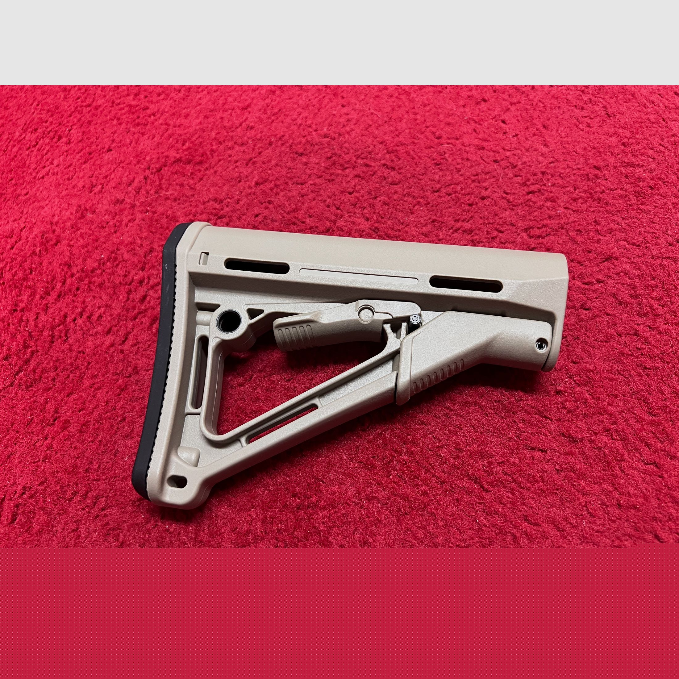 Schoudersteun voor M 4 / AR 15 modellen in Tan Type III