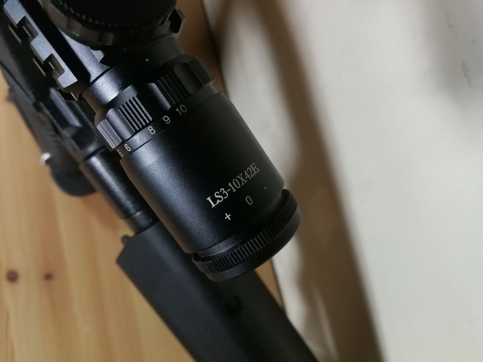 ADDER COBRA SYSTEM 130 LBS + 7 SCHUSS POLYMER MAGAZIN + 7 SCHUSS METALL MAGAZIN + OPTIK 3-10x42 Gr/Ro Bel & OPTIK 4x32 + METALL STANDBEIN