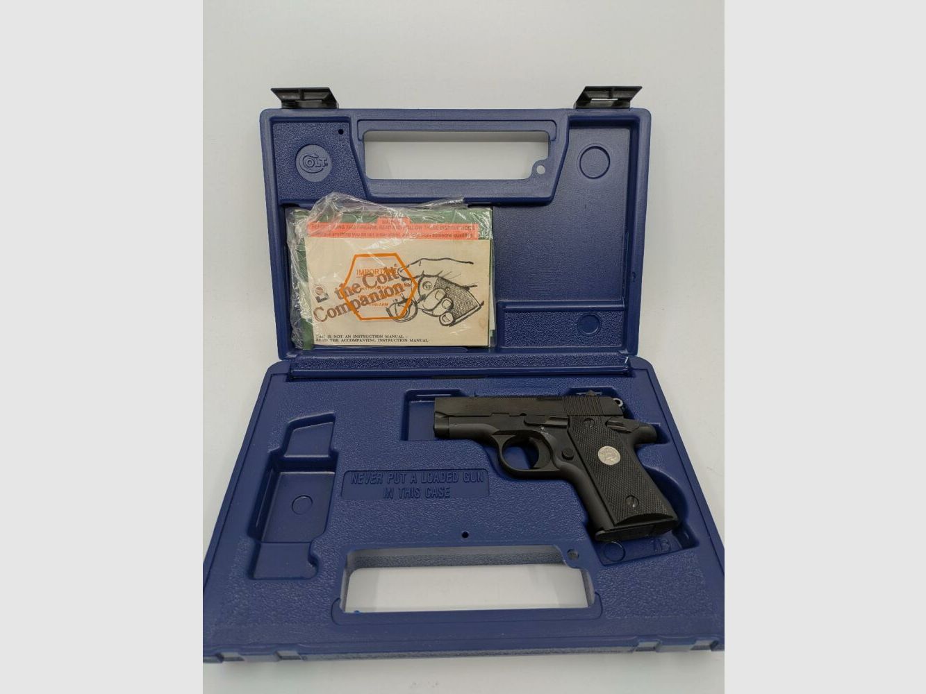 Colt Mustang