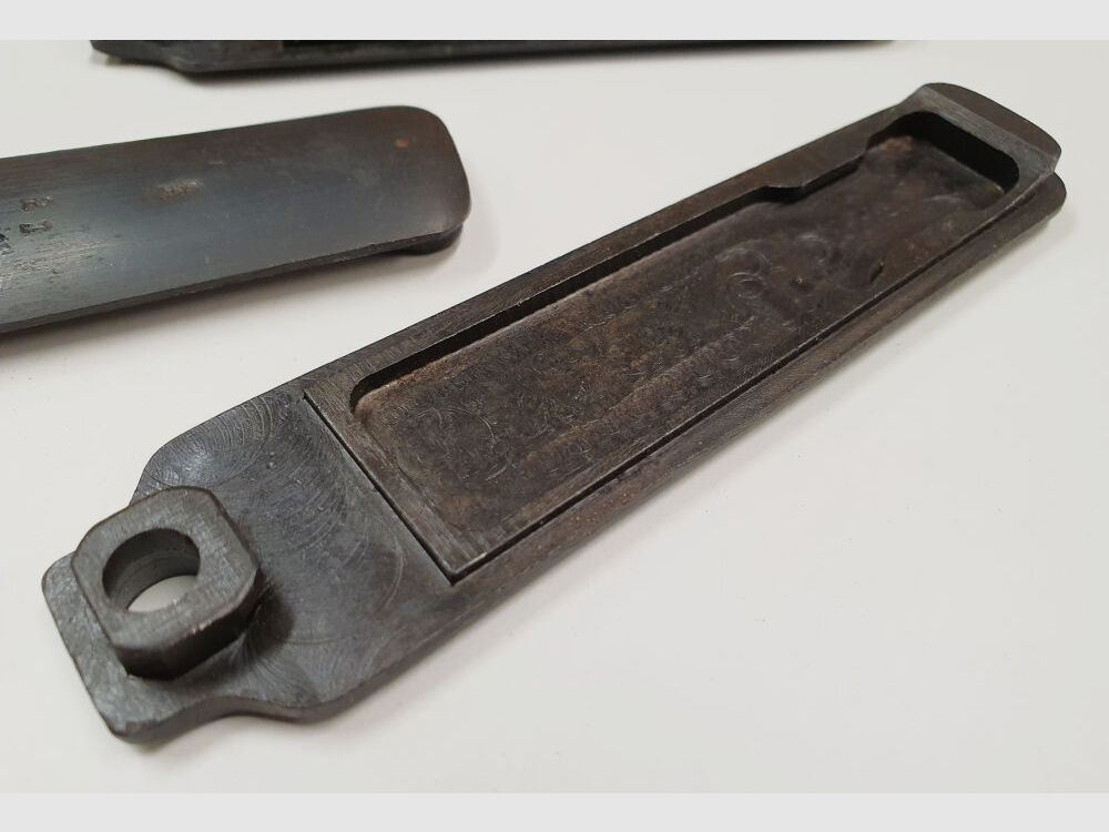 Deutsches Kaiserreich Magazinboden Stahlausführung G98 Gewehr 98 mit Abnahmestempel Kaiserreich