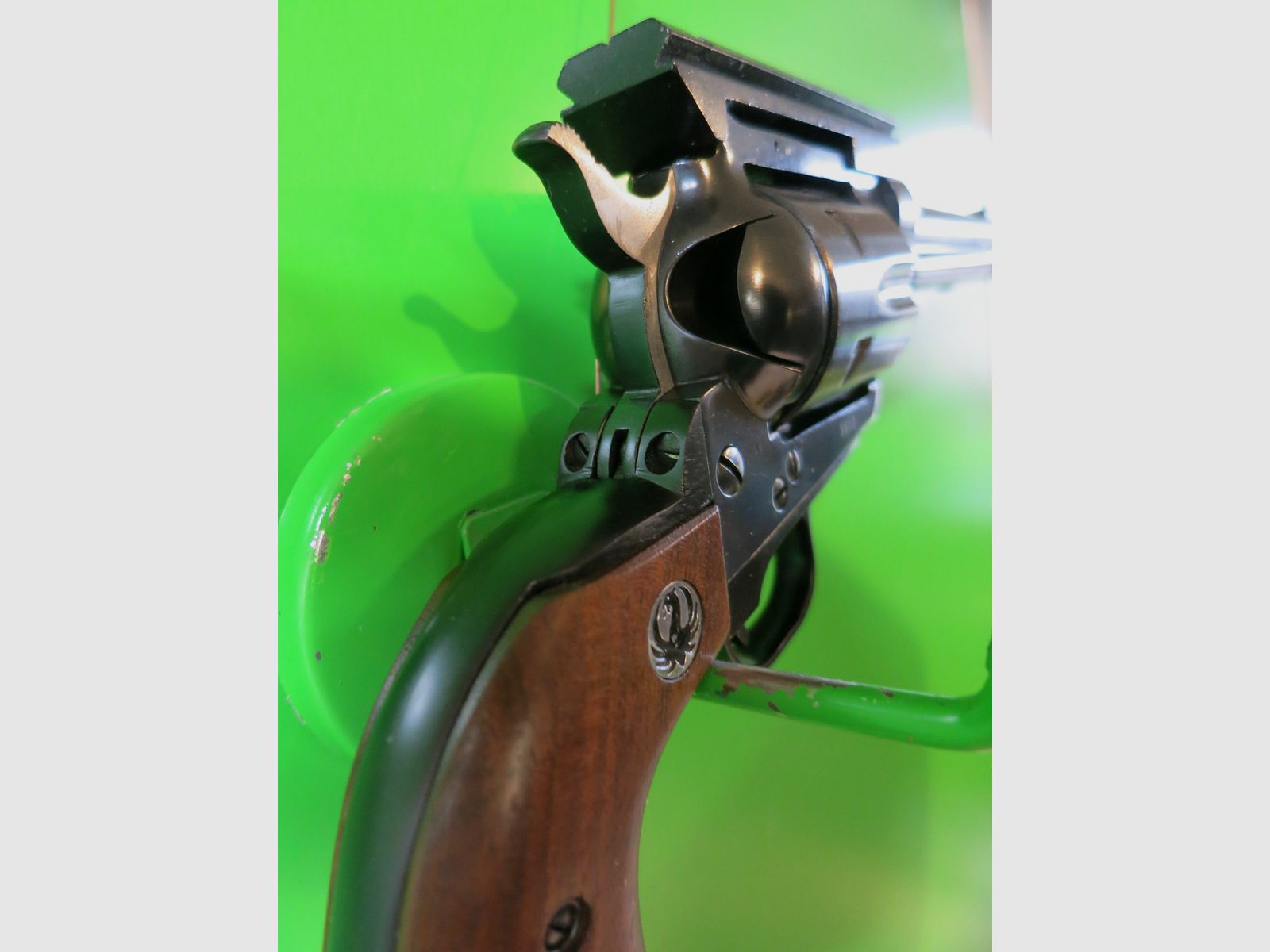 Western-Revolver, Sturm Ruger & Co., Modell Blackhawk, 7,5" Lauf, . 30 Carbine, Weaver-Schiene     #52-