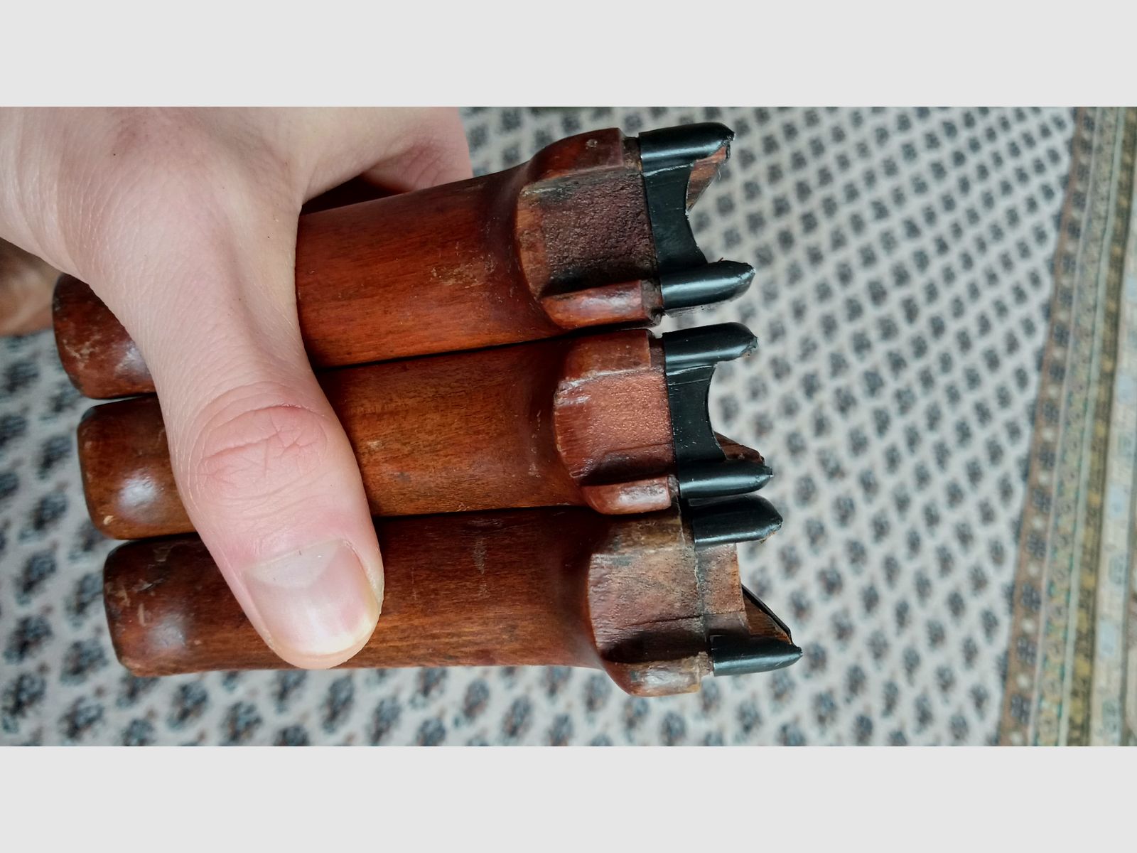 Originele Hongaarse AMD-63 pistoolgrepen van beukenhout // AMD 65 AKM grip beukenhout