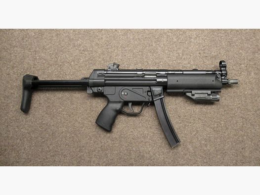 Halbautomatisch B&T Mod. 96 Kal. 9mm Para