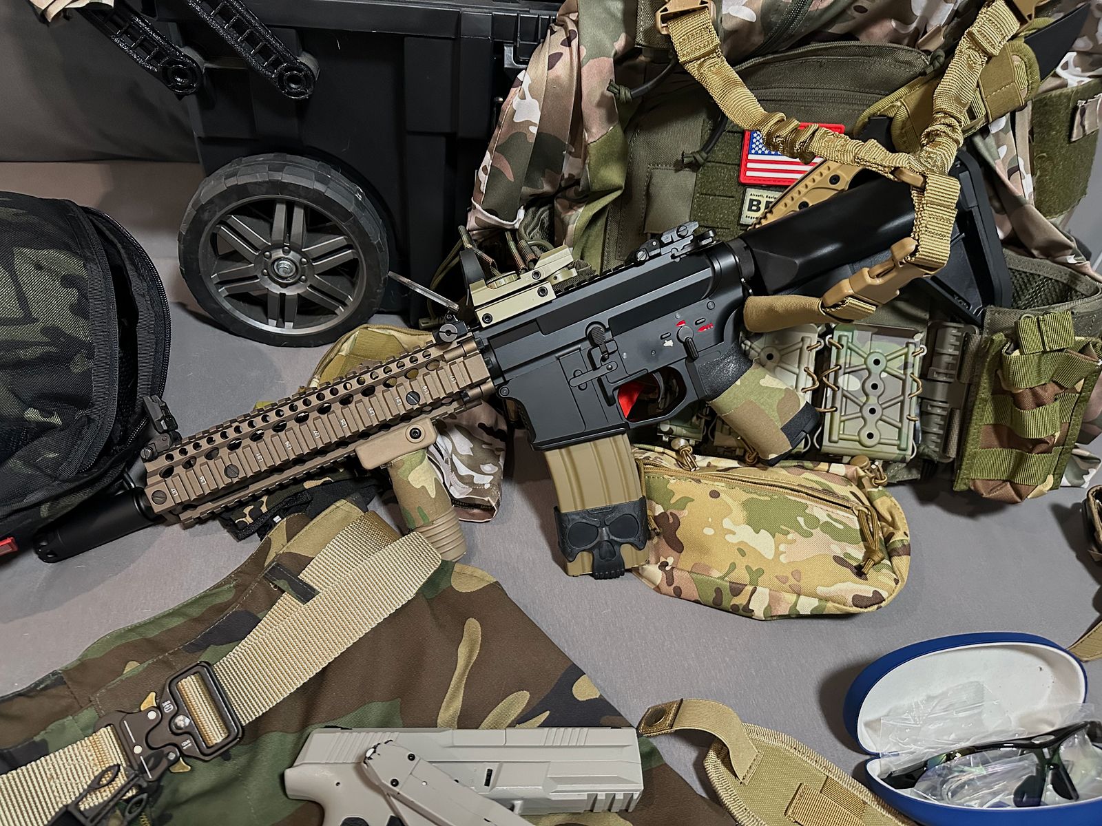 Airsoftuitrusting met M4 Nova Special Purpose incl. Tracer