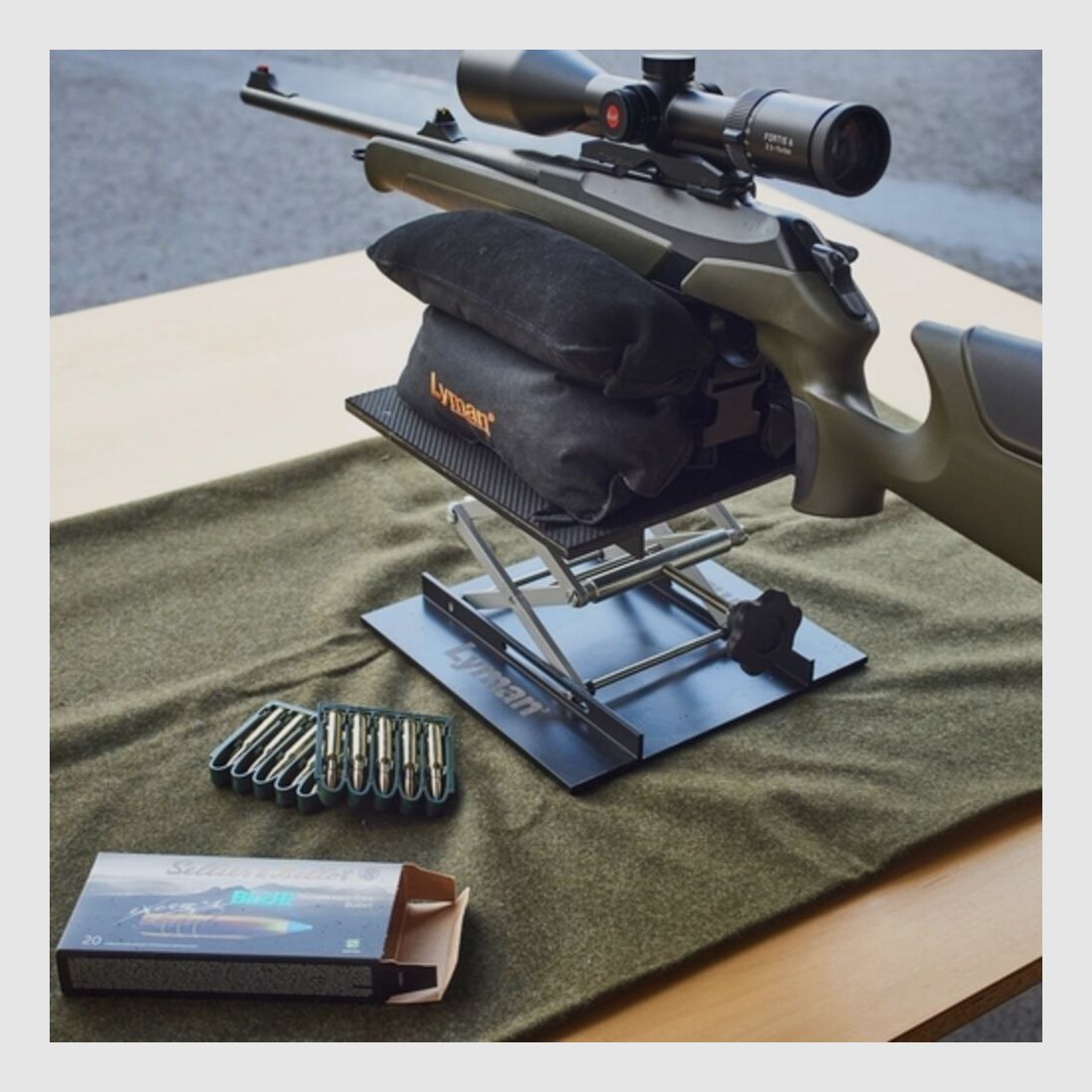 Lyman Soporte de rifle delantero y mesa