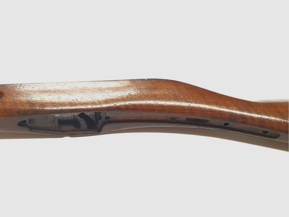 Schaft voor Zwitsers infanteriegeweer / IG 1889 met bovenhout en beslagdelen