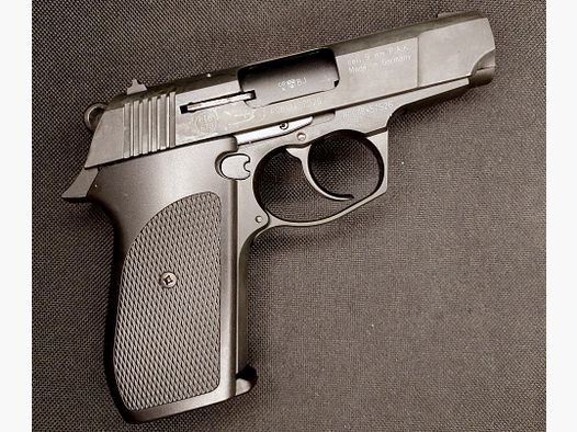 Röhm RG88 pistola a salve brunita (PTB 670) RG 88