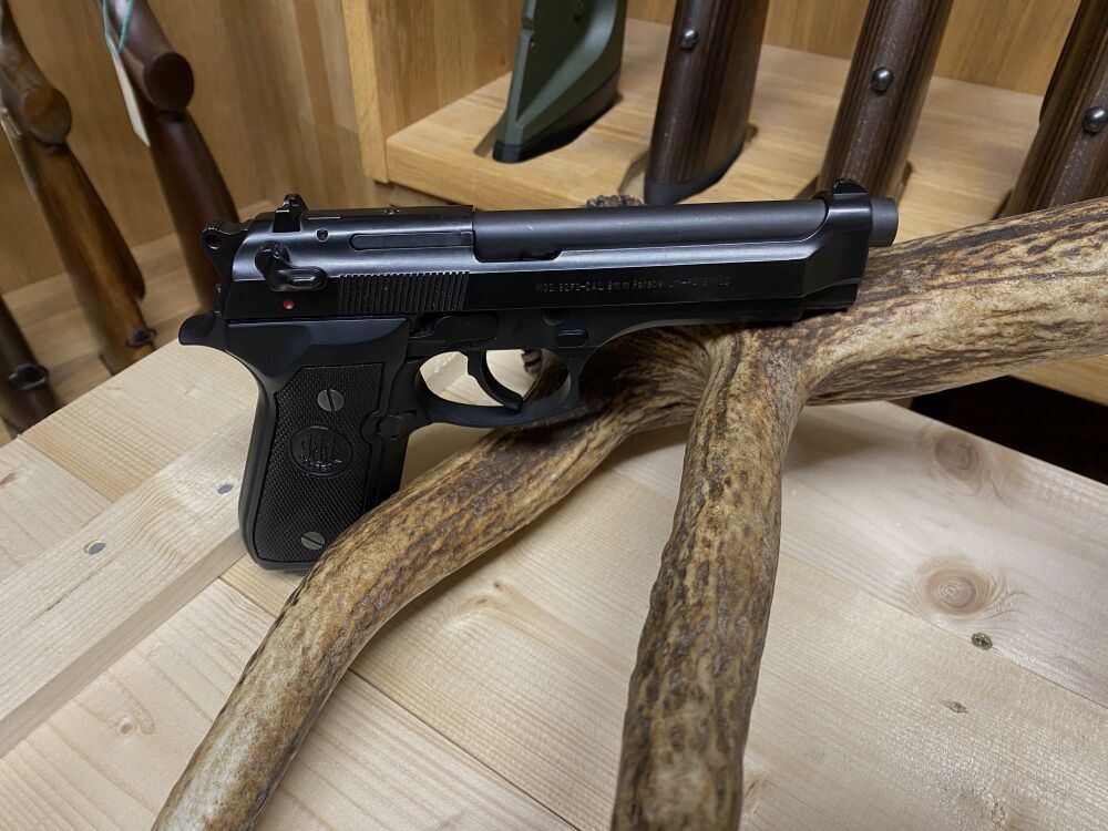 Beretta 92 FS, image 2 sur 3