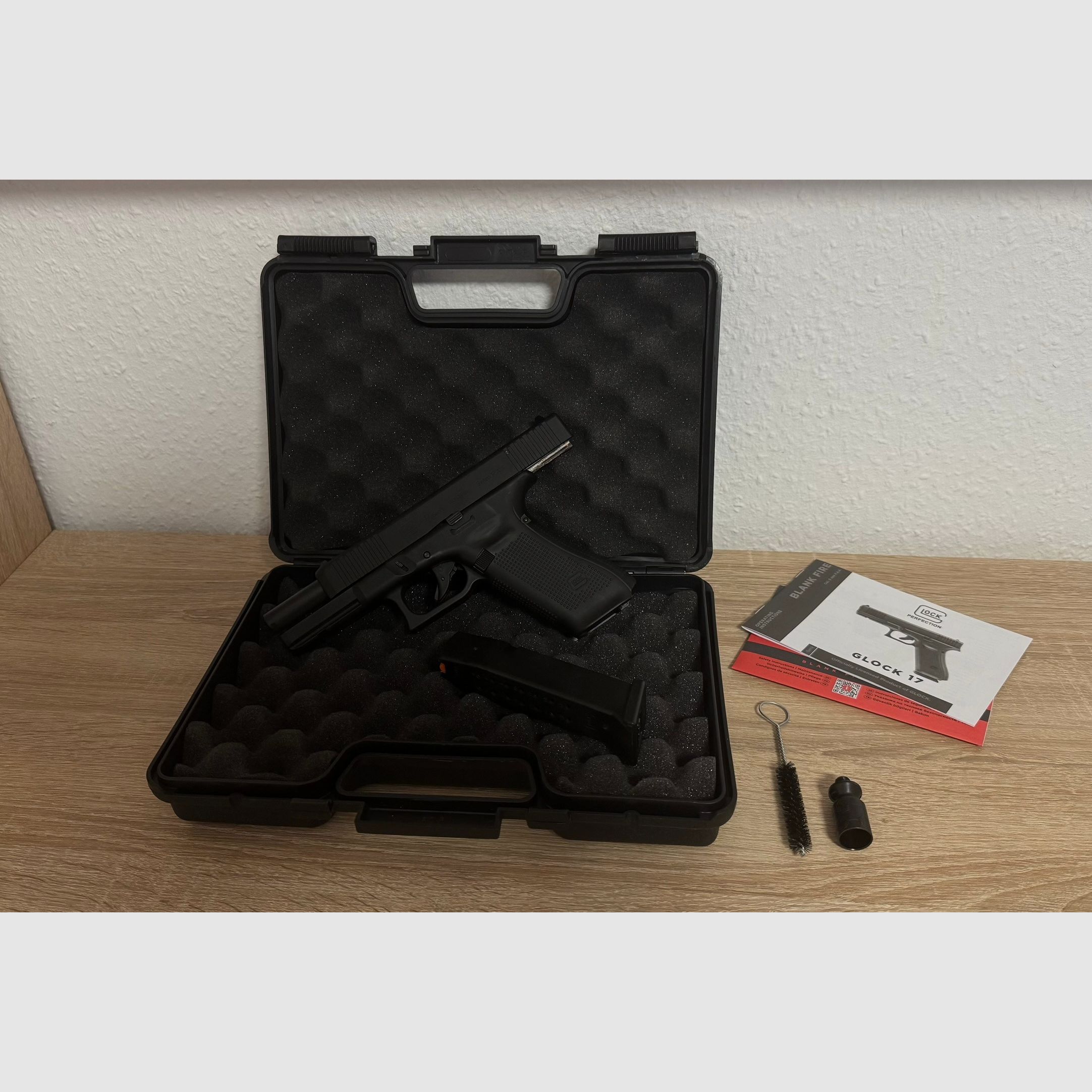 Glock 17 Gen5 pistola de fogueo 9mm P.A.K.