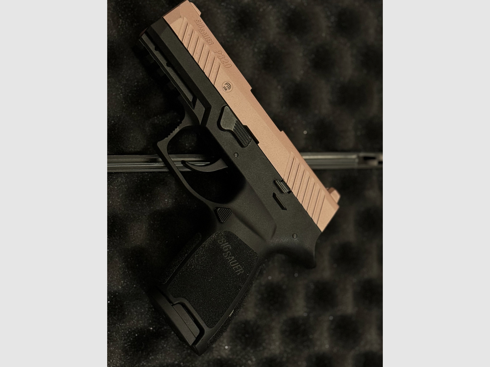 Sig Sauer P320 Rosegold Schreckschusspistole im Kaliber 9 mm P.A.K.