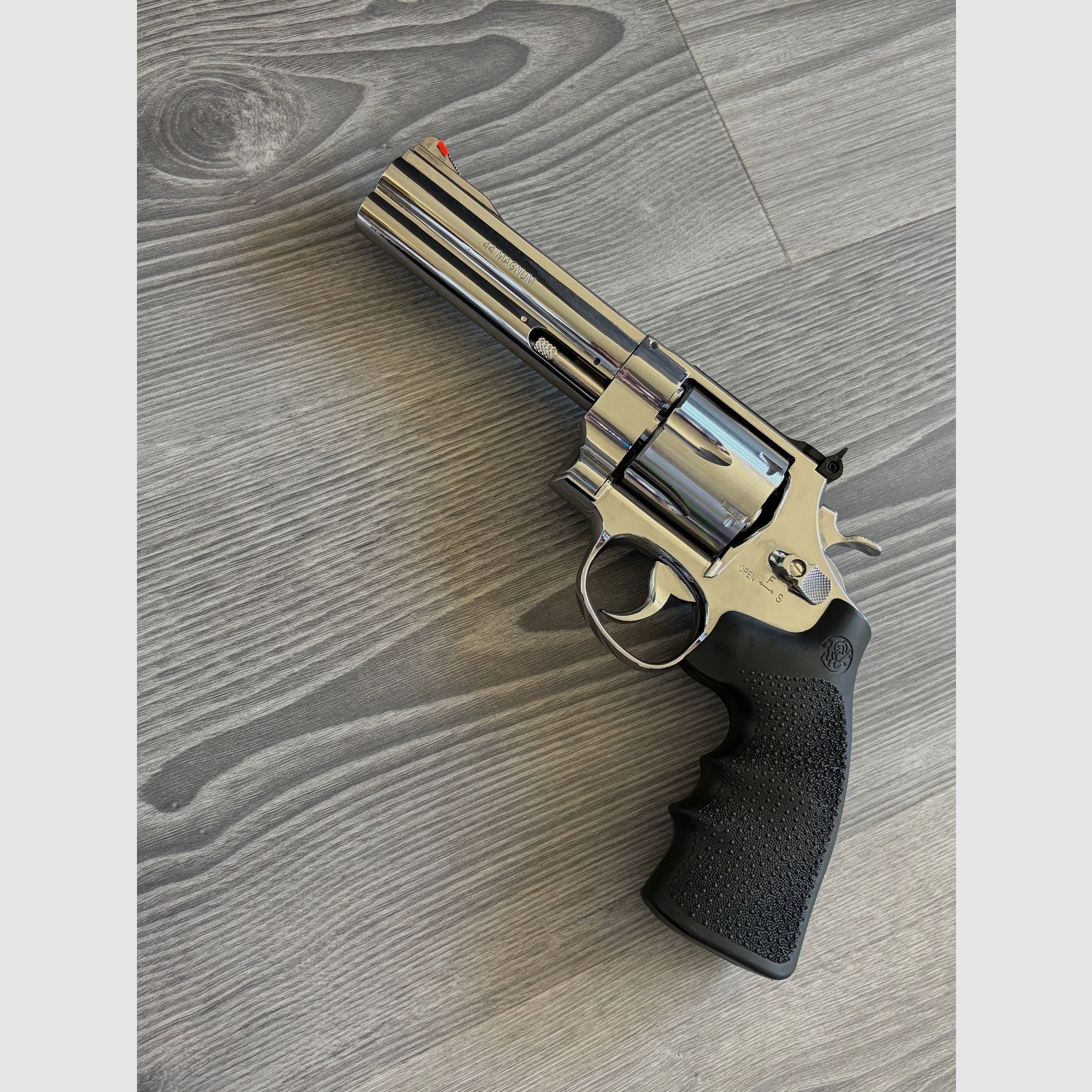 Smith and Wesson co2 Revolver 629 5“ N E U