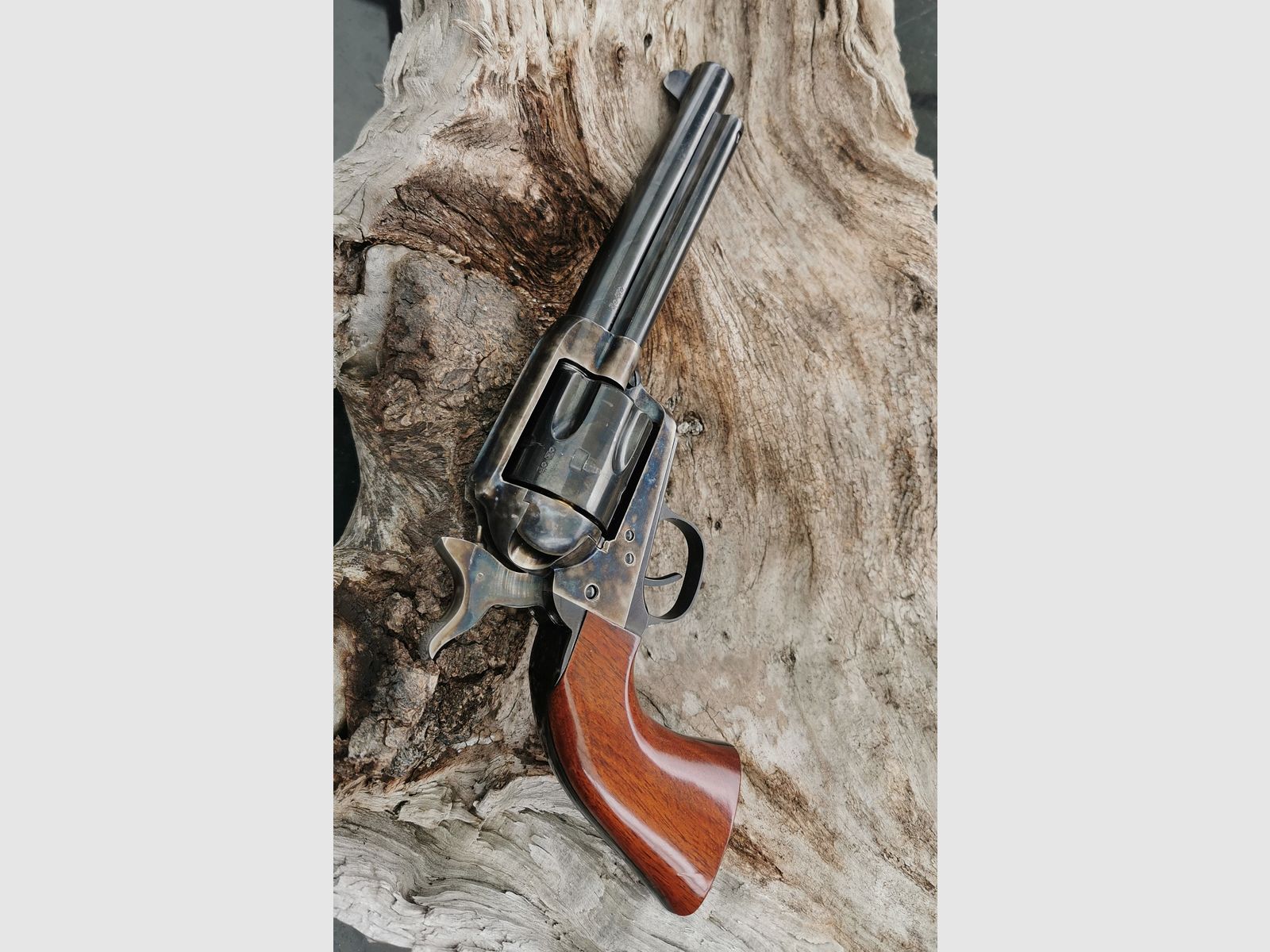 Colt SAA Mod 1873 Pat: 1871-1872 PTB 838 cal. 9 mm R. Knall/Platz Hege Uberti Single Action Army Stahl