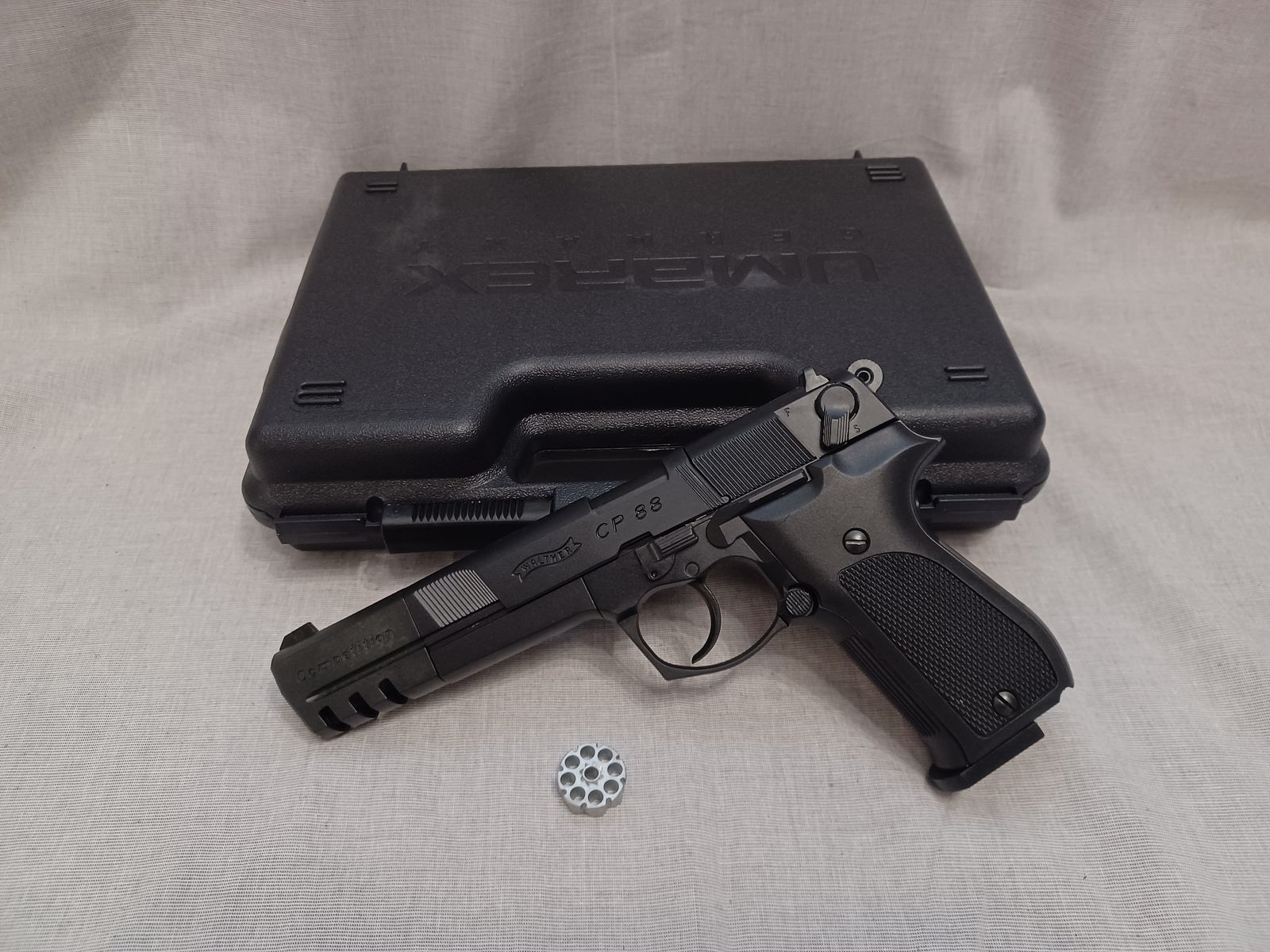 Walther CP88 Competition / black / 4,5 mm Diabolo / CO2 / Pistole / OVP (75)