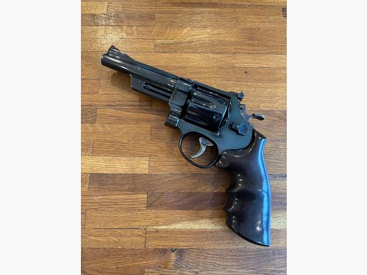 Smith & Wessen Revolver M 27/2