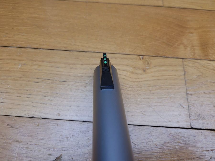 Neu – SW22 Victory Pistole – Kaliber 22LR – Bull Barrel in 5 ¼ – komplett aus Edelstahl – Fiber Optik Visierung – 2 Magazine – Picatinny möglich – ebenso schön wie präzise, Bild 17 von 17