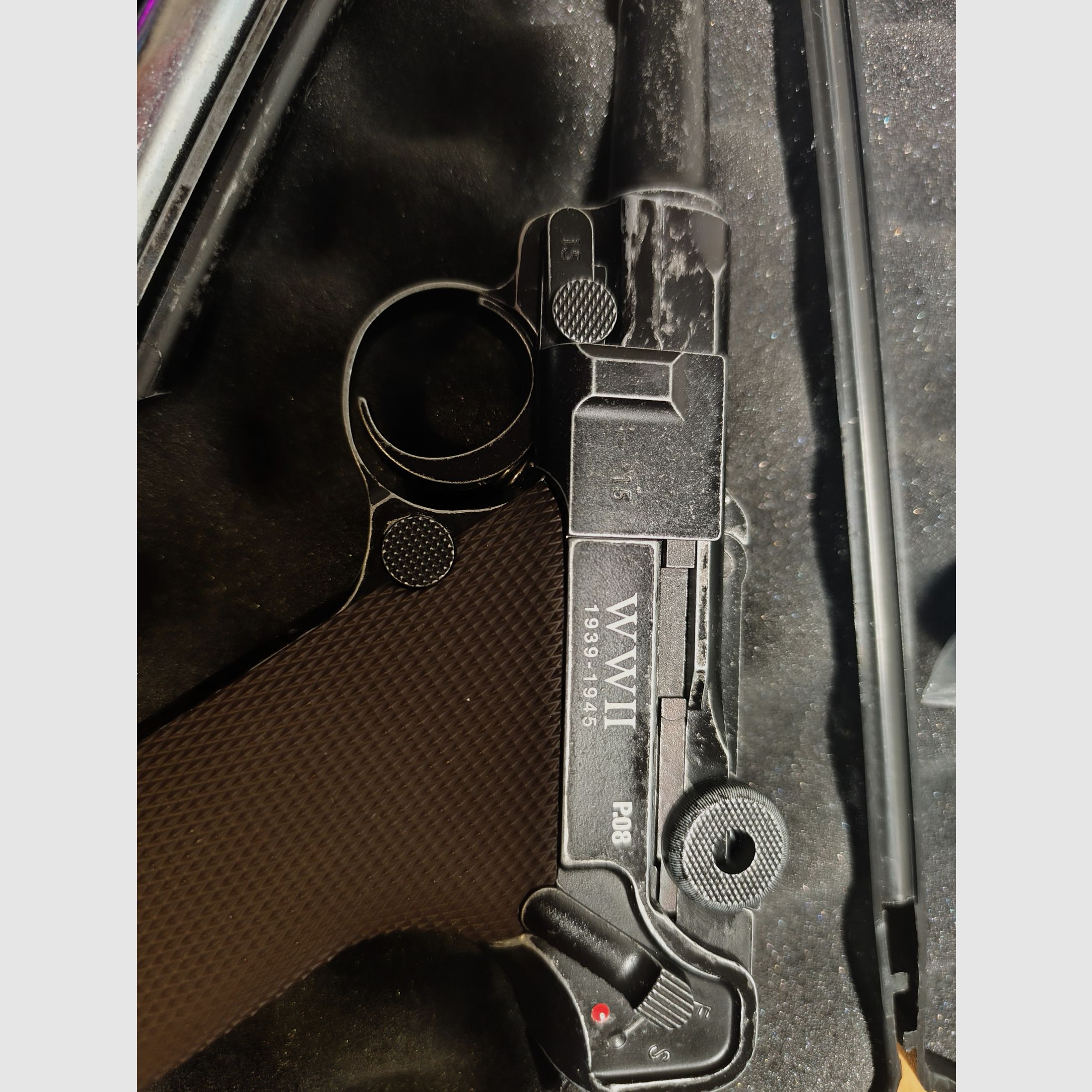 Umarex Legends P08 WWII Special Edition - pistola CO2 de 4,5 mm con balines de acero y blowback (P18), imagen 2 de 6