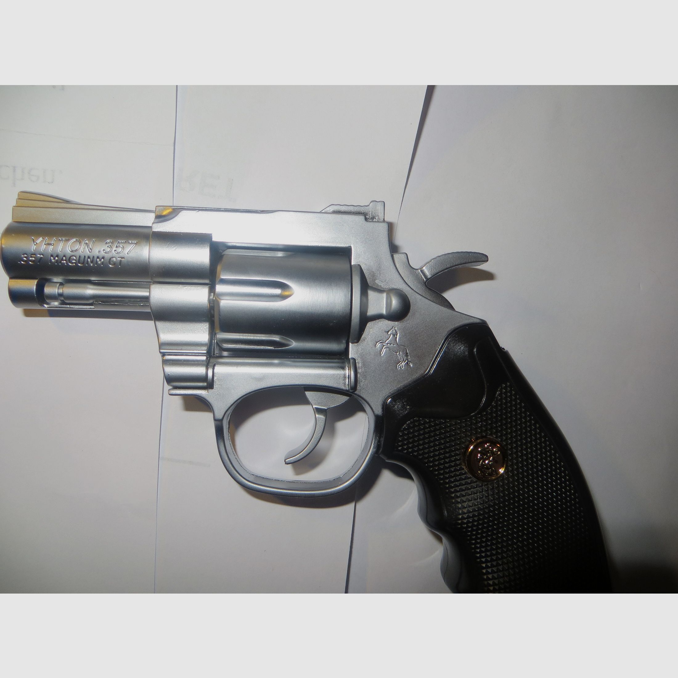 Accendino a gas Colt Replica