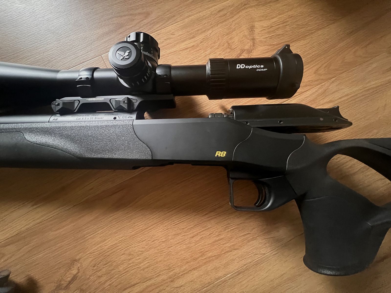 Blaser R8 Ultimate XSilence 8,5x55 Blaser z optyką i amunicją
