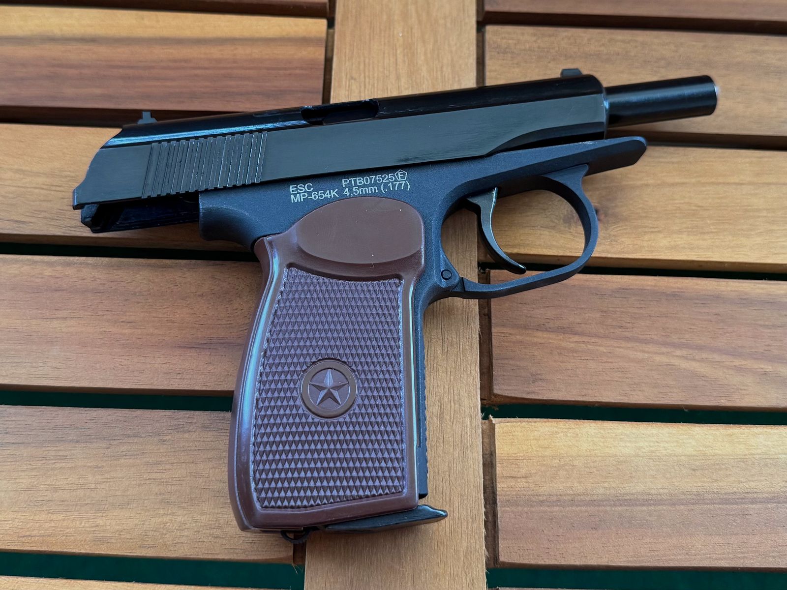 Baikal MP-654K CO₂ pistolet à air 4,5 mm BB – Original Makarov | État de collection