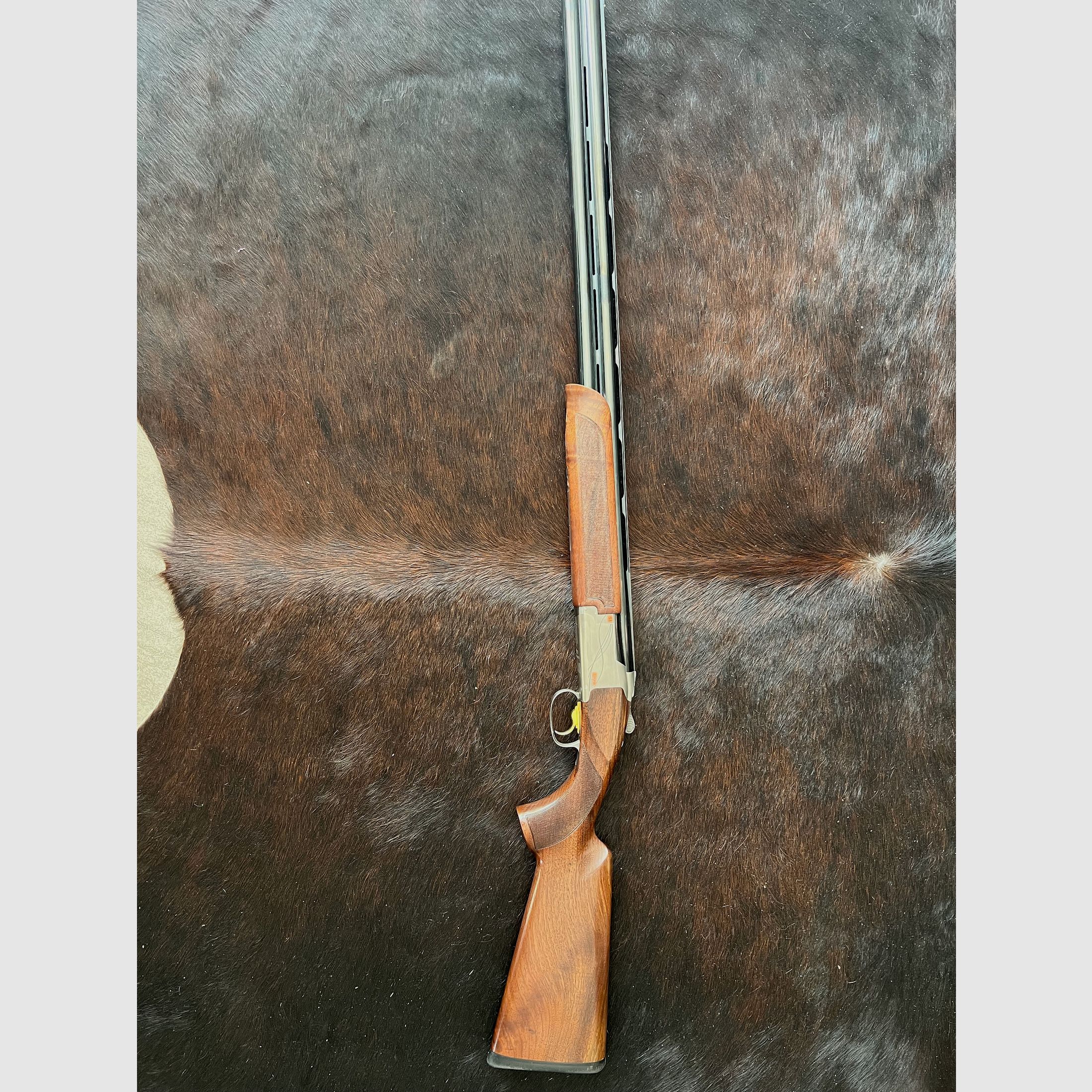 Browning B 725 Sporter over-and-under shotgun