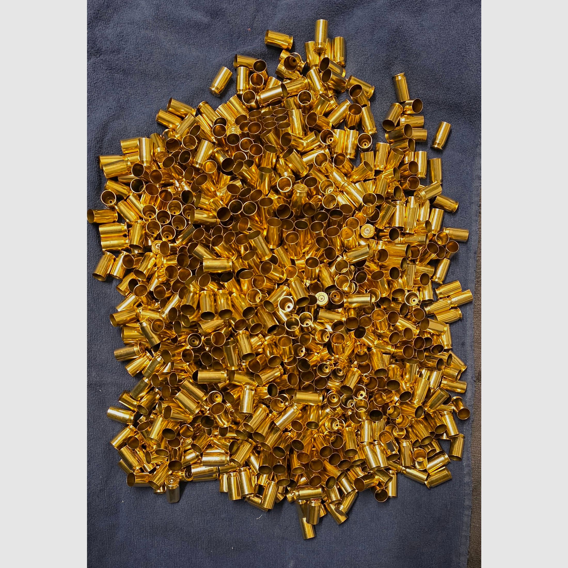 950 pieces. .45 ACP cases