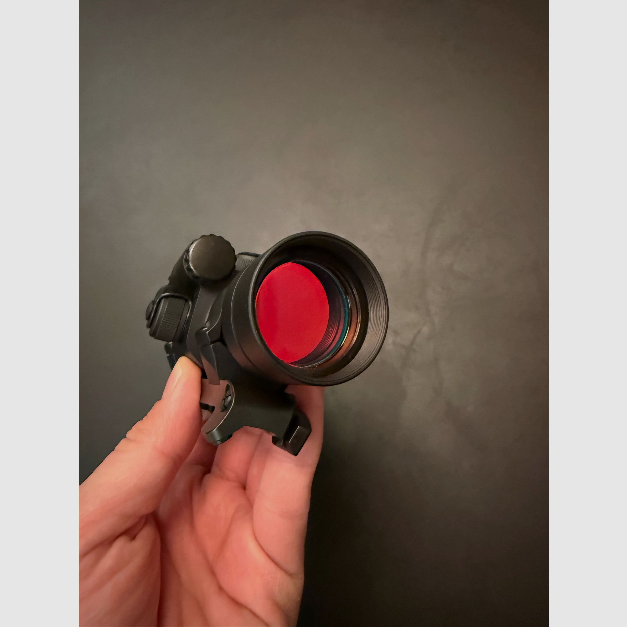 Aimpoint Leuchtpunktvisier 9000 SC mit Blaser Sattelmontage