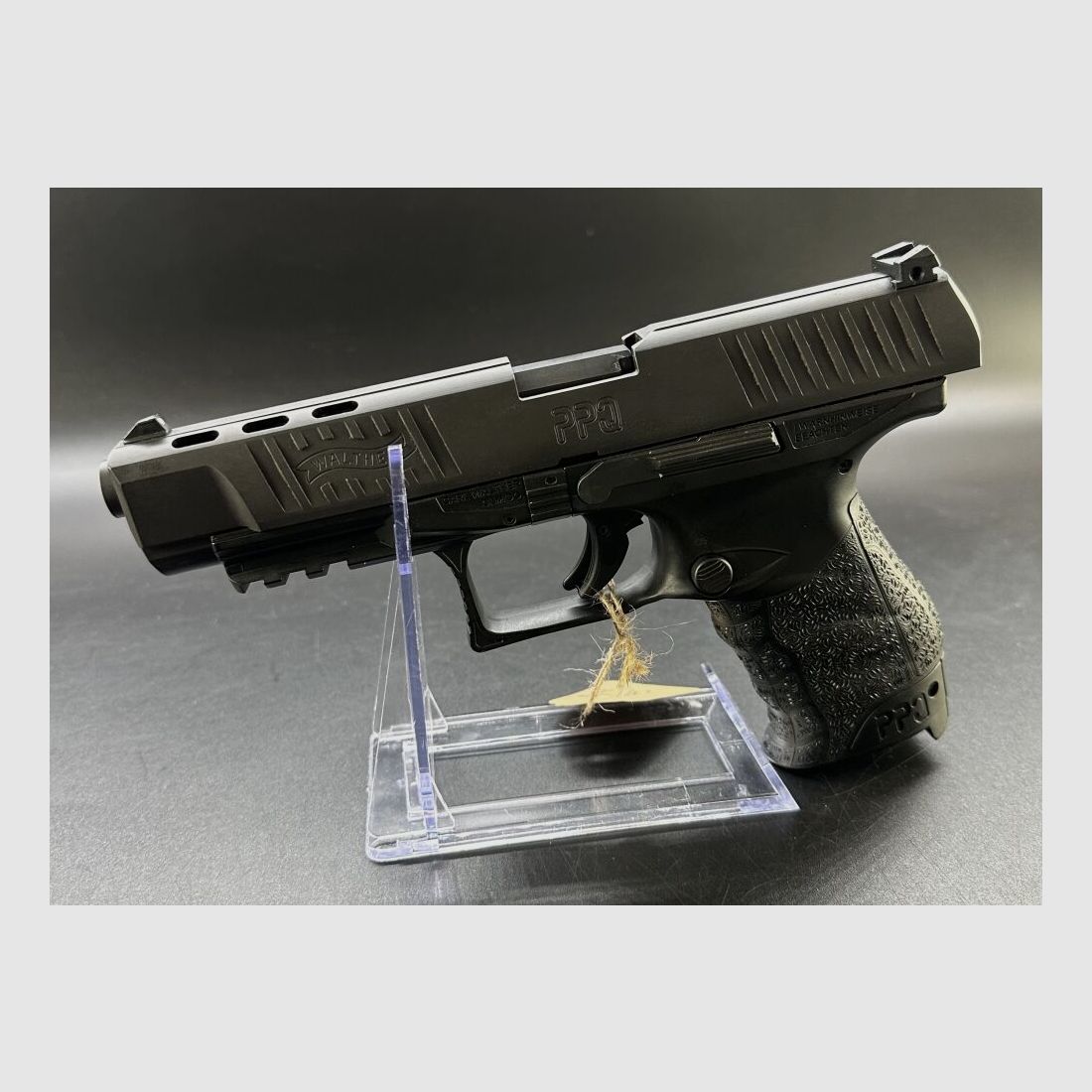 Arme de démonstration Walther pistolet semi-automatique PPQ M2B Navy 9x19 PS 4,6" 15R17R IN 9mmLuger