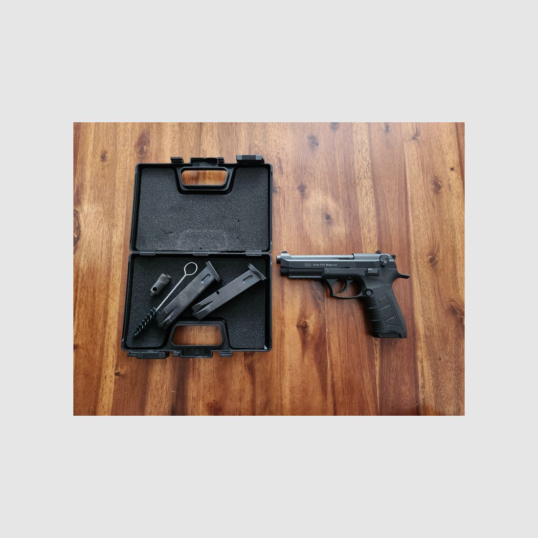 Ekol P92 Magnum SCHWARZ Schreckschusspistole Kaliber 9mm P.A.K